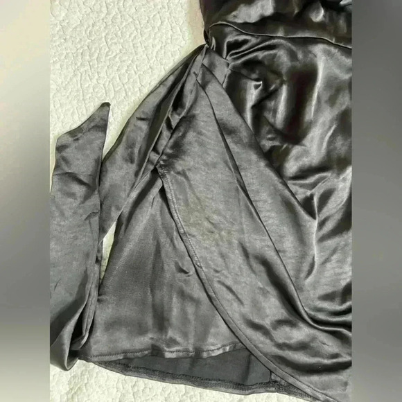 Mable Satin Cocktail Dress size Small - Picture 4 of 6